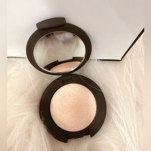 BECCA Mini Shimmering Skin Perfector™ Pressed Highlighter